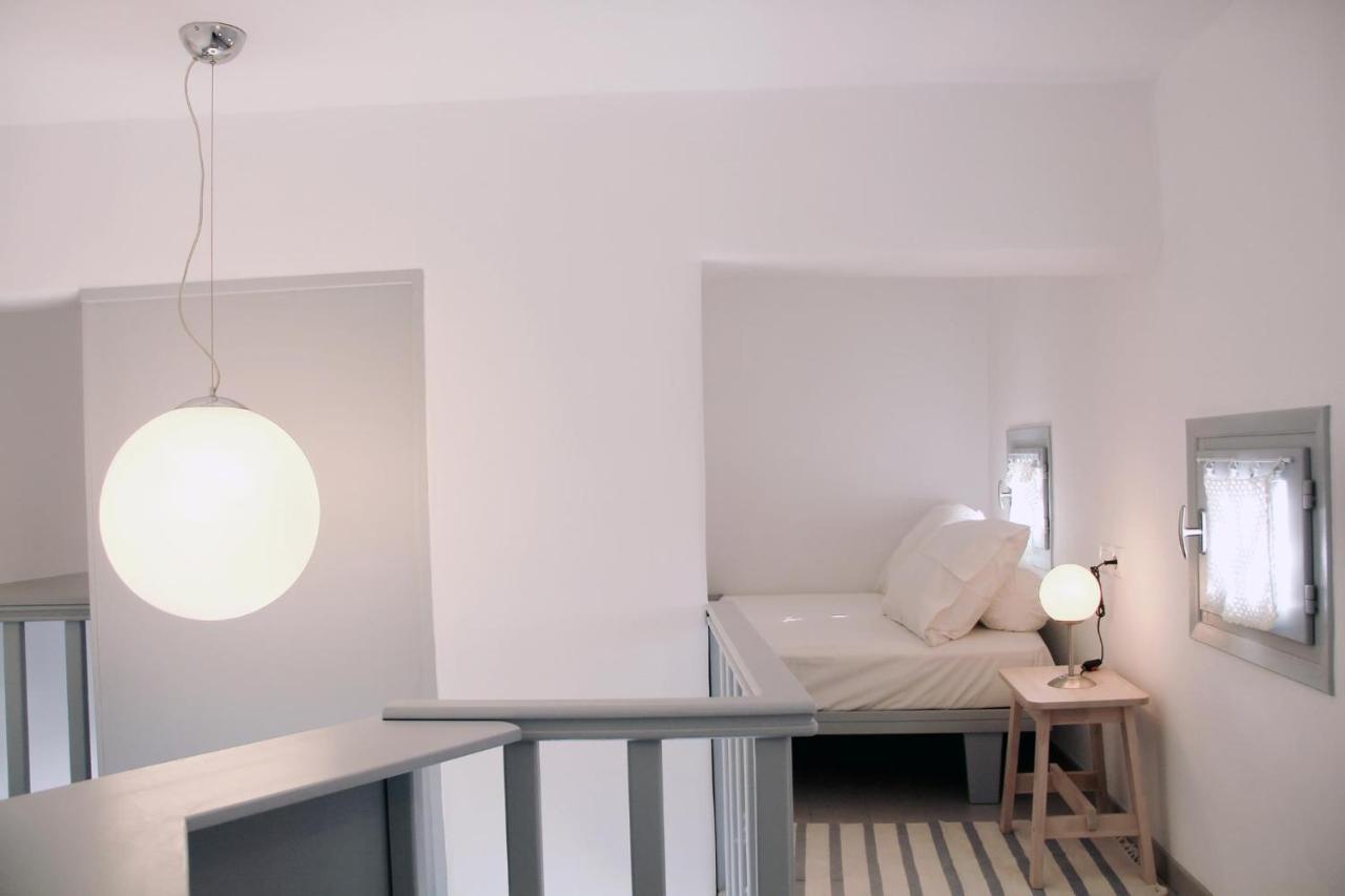 Cozy Guesthouse - Agios Romanos Ngoại thất bức ảnh