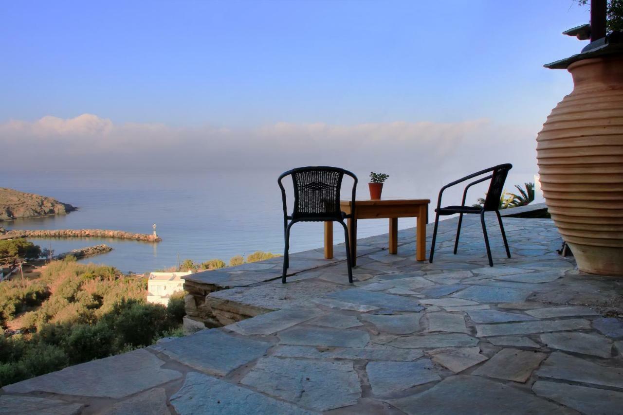 Cozy Guesthouse - Agios Romanos Ngoại thất bức ảnh