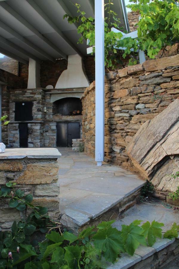 Cozy Guesthouse - Agios Romanos Ngoại thất bức ảnh