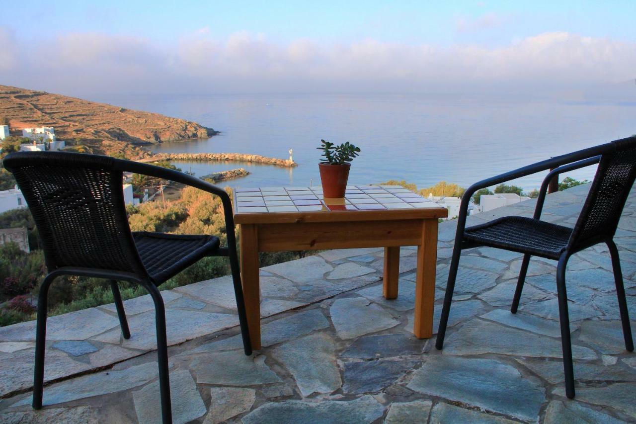 Cozy Guesthouse - Agios Romanos Ngoại thất bức ảnh